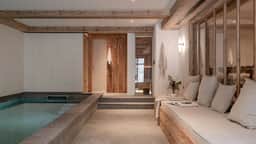 Refined Chalet Near Gondola And Slopes - Image 3