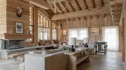 Refined Chalet Near Gondola And Slopes - Image 5