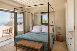 Serene Santorini Villa: Infinity Pool & Sea View - Image 3