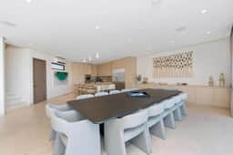 Spacious Luxury Villa With Eight Suites - Image 4