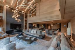 Contemporary Apartment Steps From Slopes - Image 3