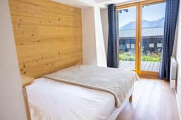 Cozy Chalet With Breathtaking Mountain Views - Image 3