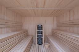 Luxury Chalet Steps From Altiport Slopes - Image 4