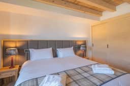 Stylish Duplex Apartment Near Alpine Slopes - Image 3