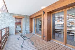 Inviting Alpine Apartment Near Village Center - Image 4