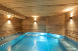 Five Star Retreat With Direct Ski - Image 4