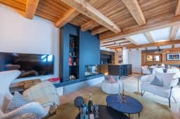Five-bedroom Chalet at Slopes Foot - Image 4