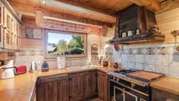 Rustic Chalet Near Chamonix Town Center - Image 5