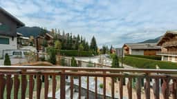 Sophisticated Chalet With Five Private Ensuites - Image 5