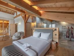 Contemporary Chalet Near Combloux Ski Slopes - Image 3