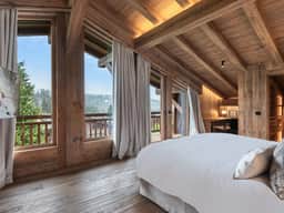 Five Bedroom Chalet Near Megève Skiing - Image 2