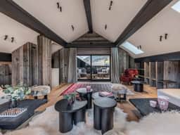Contemporary Retreat With Five Ensuite Bedrooms - Image 5