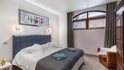 Spacious Mountain Loft With Wellness Amenities - Image 2