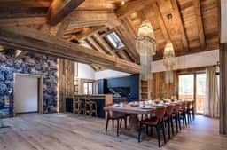 Exceptional Ski-In Ski-Out Mountain Retreat - Image 4