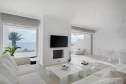Beachfront 4 BR Villa with Private Pool - Image 2