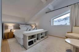 Spacious Tignes Apartment With Private Jacuzzi - Image 3
