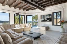 Serene Mediterranean Retreat Near Santa Eulària - Image 2