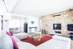 Relaxing Ibiza Home With Private Garden - Image 5