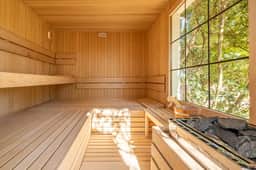 Elegant Rural Villa With Scenic Views - Image 4