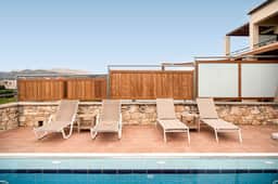 Stylish Villa With Sea View Balcony - Image 4