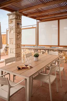 Stylish Villa With Sea View Balcony - Image 5