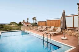 Stylish Villa With Sea View Balcony - Image 3