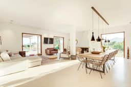 Peaceful Garden Retreat With Swimming Pool - Image 2