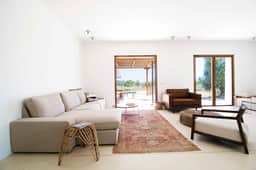 Peaceful Garden Retreat With Swimming Pool - Image 5