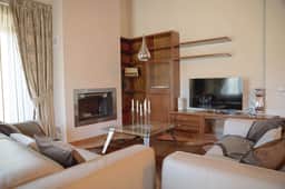 Mountain View Getaway With Outdoor Dining - Image 2