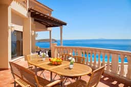 Mediterranean Villa With Panoramic Sea Views - Image 4