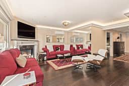 Aspen Mountain Condo With Private Balcony - Image 2