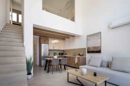 Modern Mountain Retreat With Private Pool - Image 5