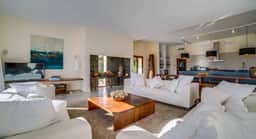 Countryside Retreat With Infinity Saltwater Pool - Image 4