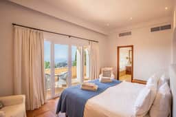 Spacious Mallorca Stay With Panoramic Views - Image 3