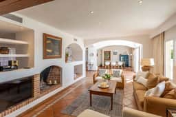 Spacious Mallorca Stay With Panoramic Views - Image 2