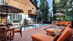 Three Level Aspen Retreat With Hottub - Image 4