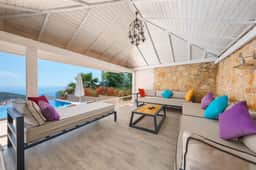 Spacious Five Bedroom Retreat in Kalkan - Image 5