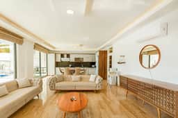 Secluded Villa With Heated Private Pool - Image 3