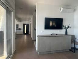 Elegant Coastal Villa In Peaceful Zatoglav Croatia - Image 4