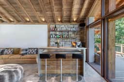 Spacious French Alps Chalet With Six En-Suite Bedr - Image 5