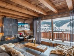 Mountain View Chalet With Indoor Jacuzzi - Image 2