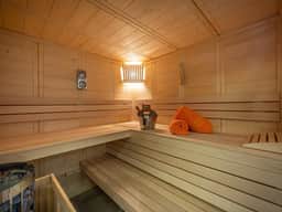 Mountain View Chalet With Indoor Jacuzzi - Image 4