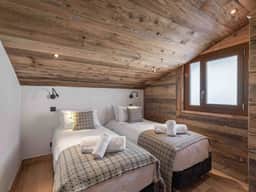Alpine Escape With Sauna and Balconies - Image 3