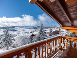Alpine Escape With Sauna and Balconies - Image 5