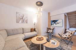 Spacious Apartment Near Ski Slopes - Image 4