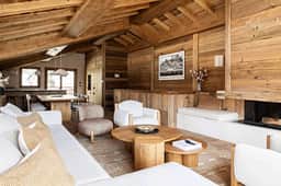 Spacious Alpine Chalet With Open-Plan Kitchen - Image 2