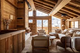 Spacious Alpine Chalet With Open-Plan Kitchen - Image 3