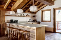 Spacious Alpine Chalet With Open-Plan Kitchen - Image 5