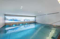 Megève Penthouse With Pool and Sauna - Image 4