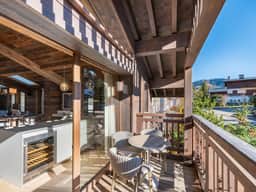 Spacious Alpine Apartment With Pool Sauna - Image 5